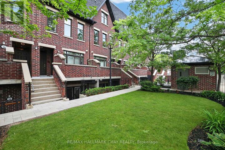 Property Photo:  140 Broadview Avenue 52  ON M4M 2G2 