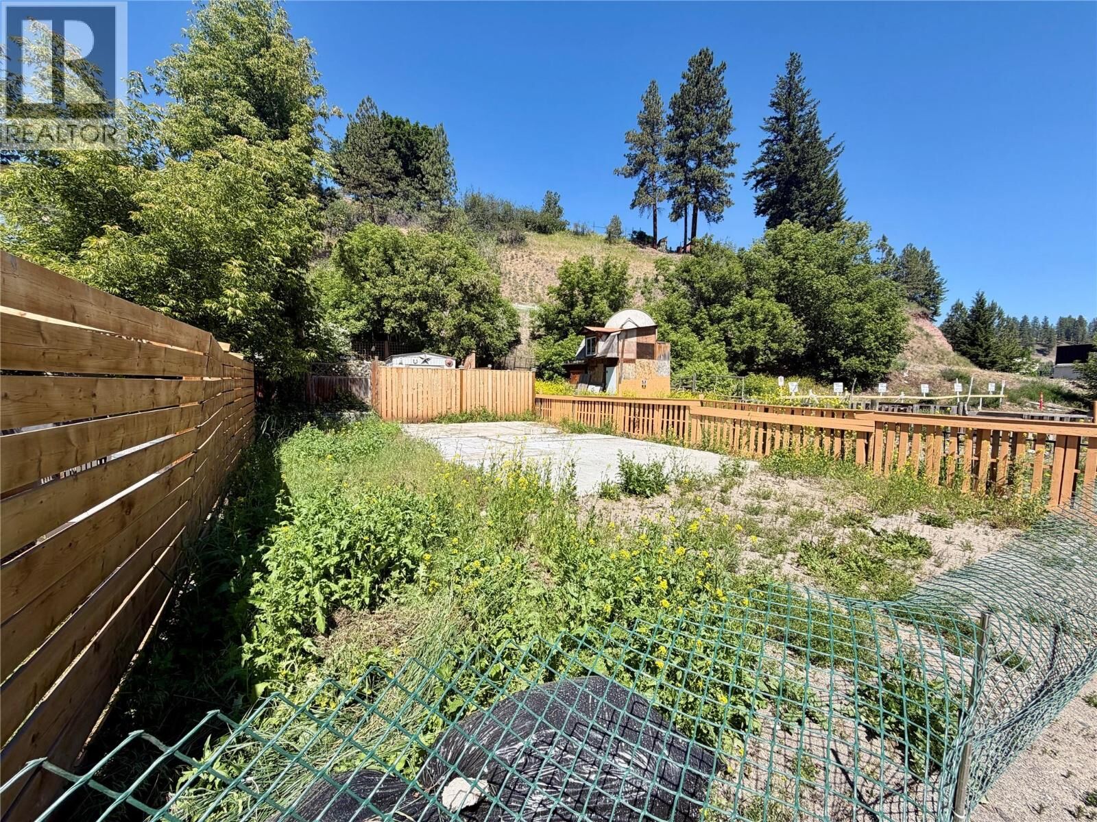 Property Photo:  135 Fenchurch Avenue  BC V0X 1W0 