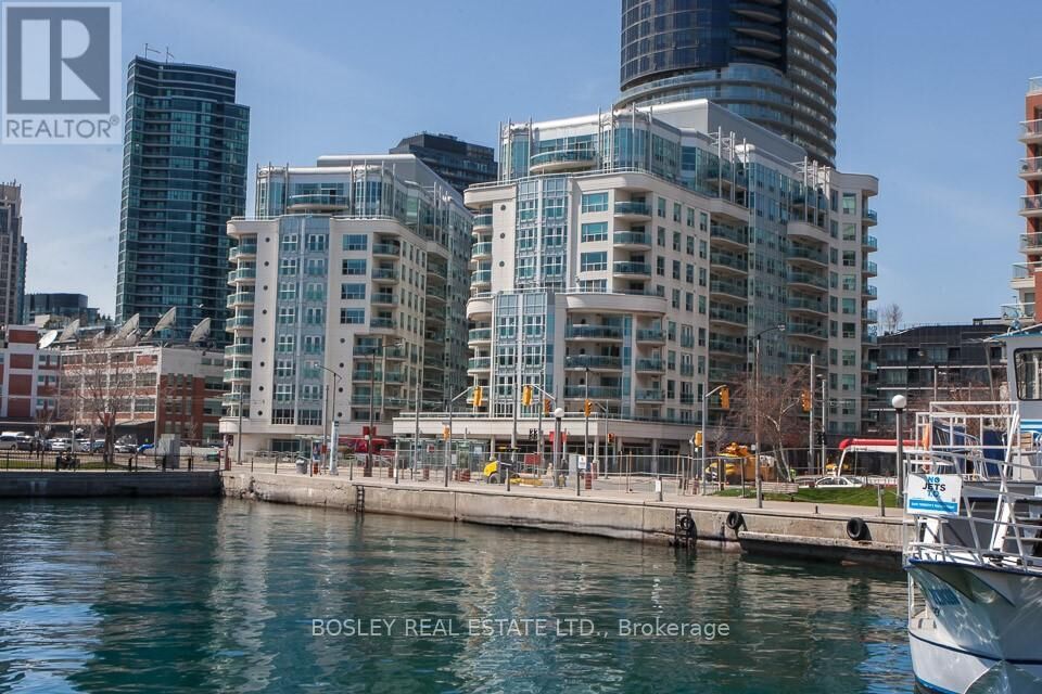 Property Photo: 600 Queens Quay West 828 ON M5V 3M3