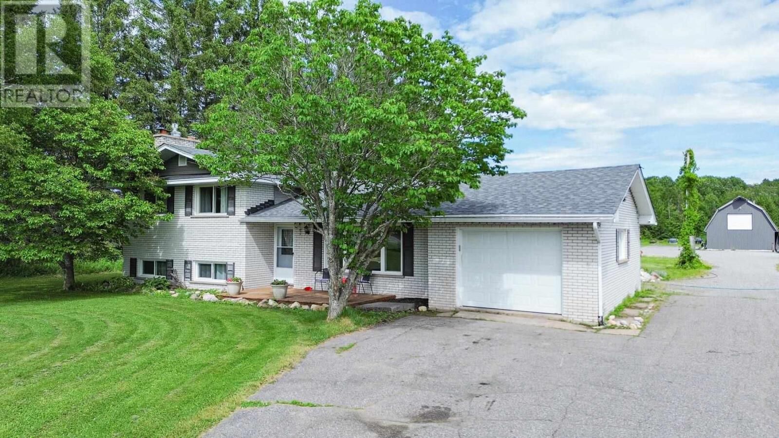 Property Photo: 1506 Airport Rd ON P6A 5K6
