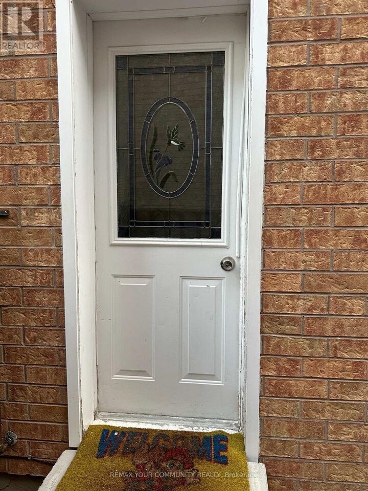 Property Photo: 25 Fitzwilliam Avenue Bsmt ON L4E 4N8