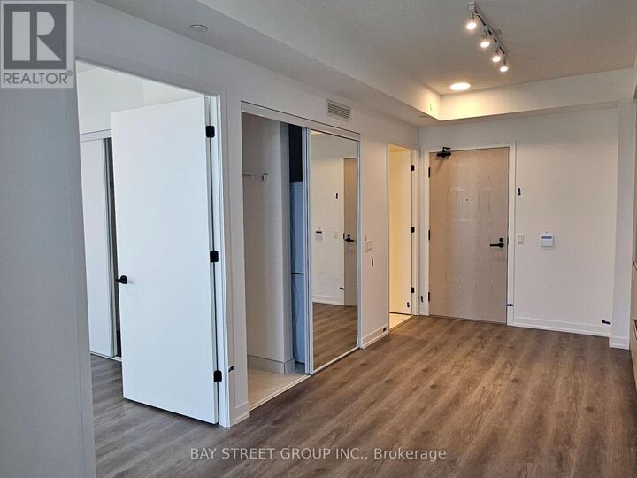 Property Photo: 28 Interchange Way 1611 ON L4K 0P8
