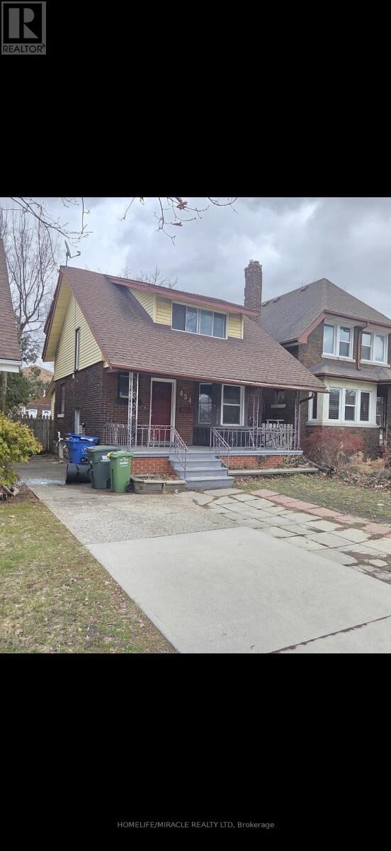 Property Photo: 454 Rankin Avenue ON N9B 2R7