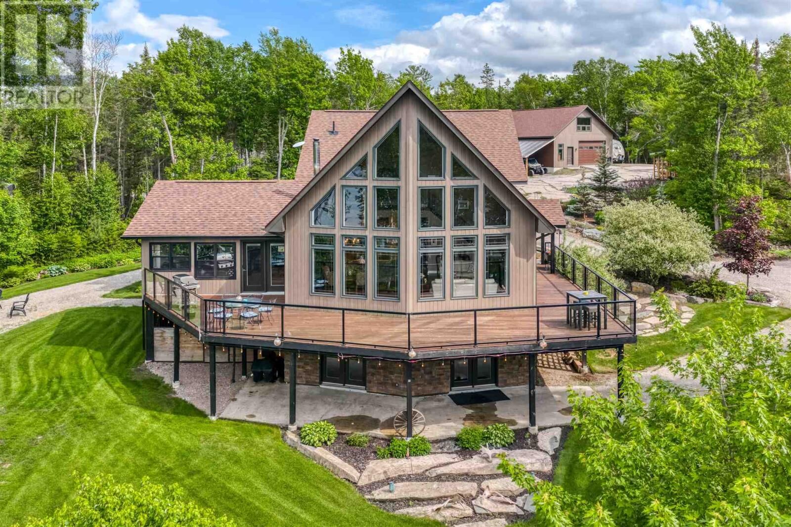 Property Photo: 1314 Dunlop Shores Rd ON P5A 2S9