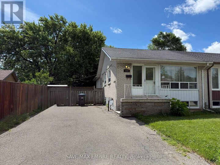 Property Photo:  1560 Sandgate Crescent  ON L5J 2E5 