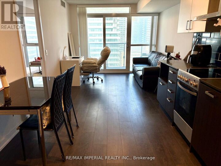 Property Photo:  125 Redpath Avenue 1802  ON M4S 0B5 