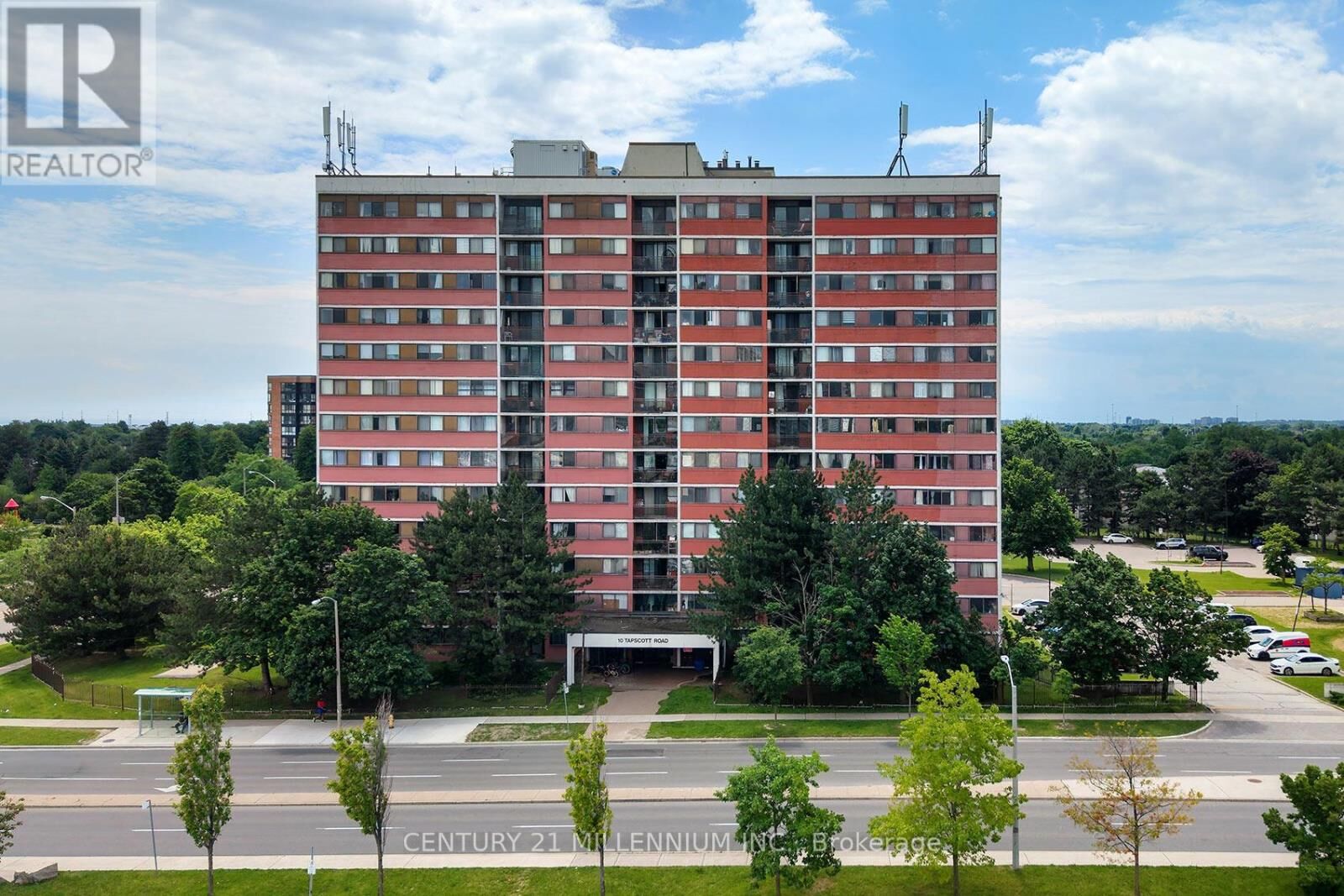 Property Photo: 10 Tapscott Cross 210 ON M1B 3L9