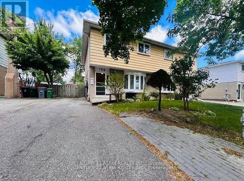 Property Photo:  154 Freshmeadow Drive  ON M2H 2R1 