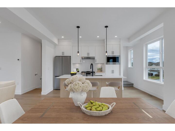 Property Photo: 30501 Robin Drive 21 BC V2T 0M5