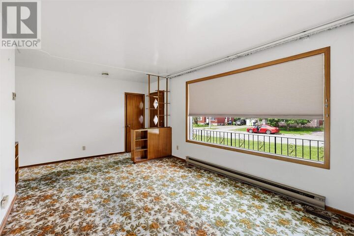 Property Photo:  514 Nelson St  ON P6C 3C7 