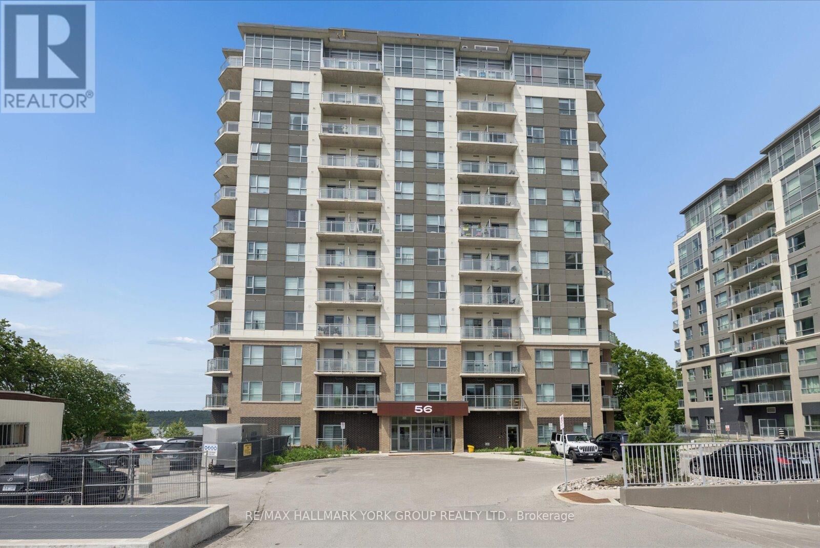 Property Photo: 56 Lakeside Terrace 514 ON L4M 7B9