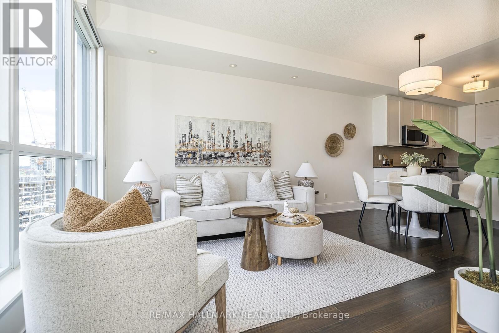 Property Photo:  15 Viking Lane 1206  ON M9B 0A4 