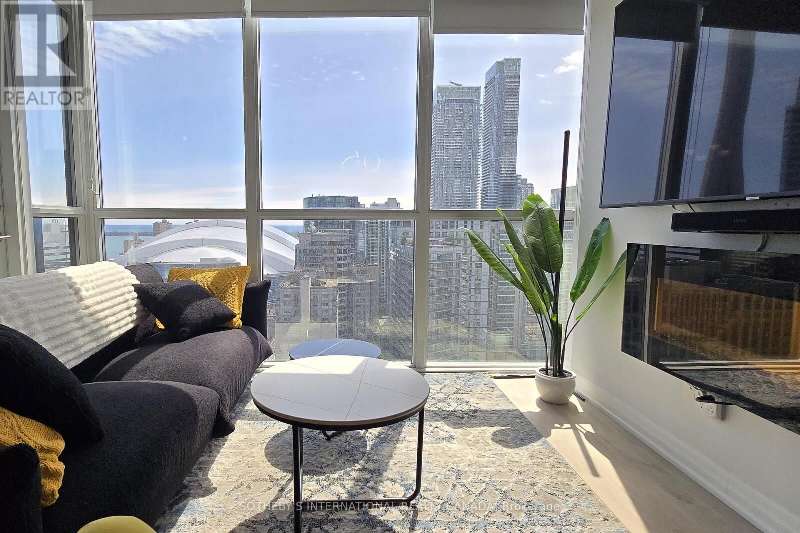 Property Photo:  88 Blue Jays Way 2507  ON M5V 0L7 