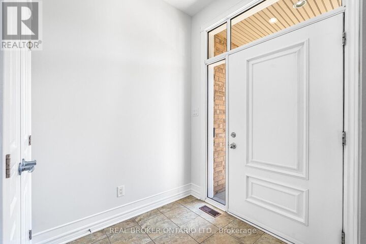 Property Photo:  43 Claridge Drive  ON K2J 5A3 