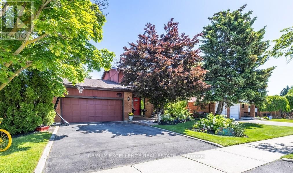 Property Photo:  2962 Saint Malo Circle  ON L5N 1S9 