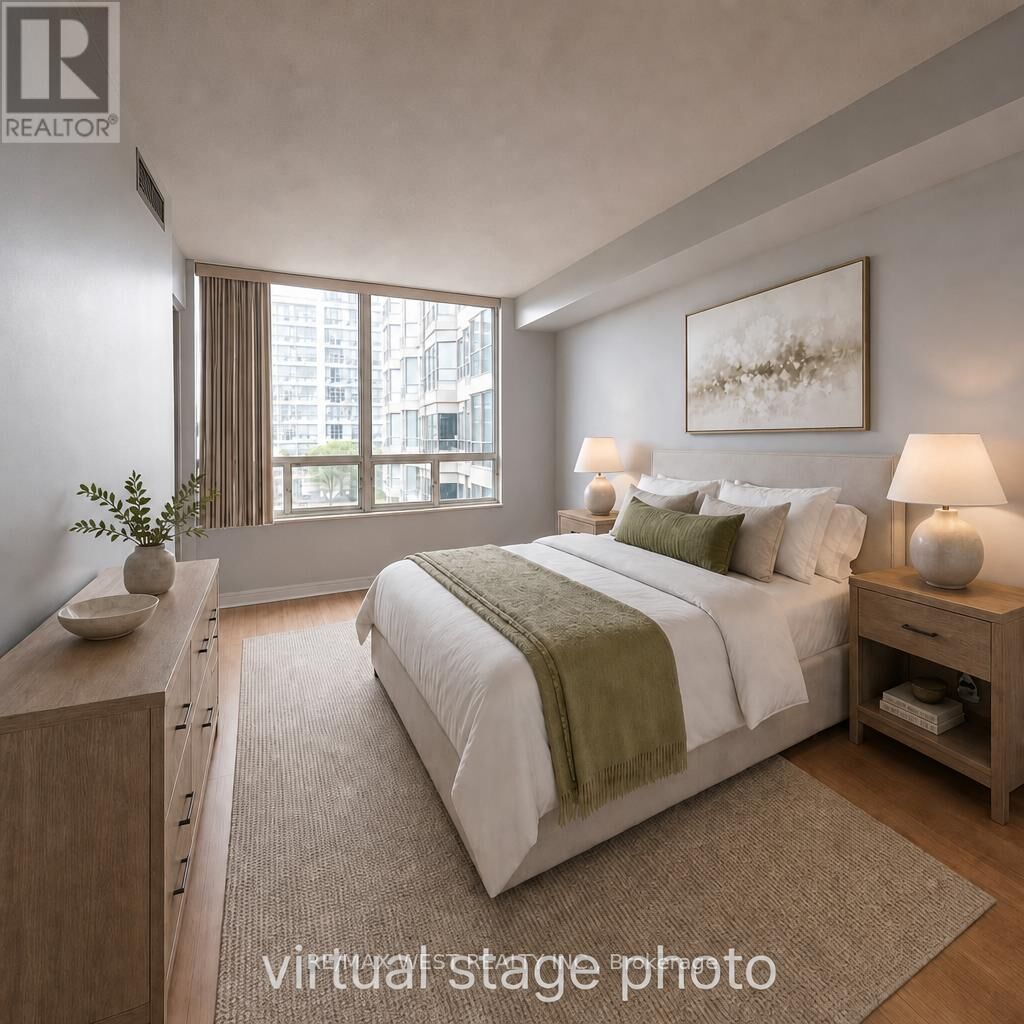 Property Photo: 309 Major Mackenzie Drive East 513 ON L4C 9V5