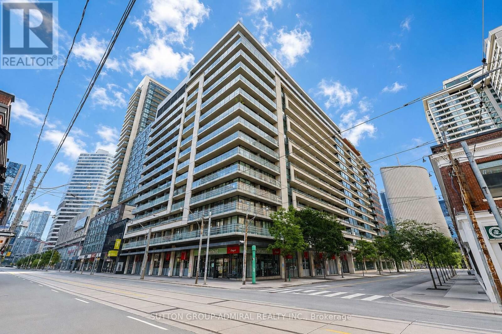 Property Photo: 111 Elizabeth Street 905 ON M5G 1P7