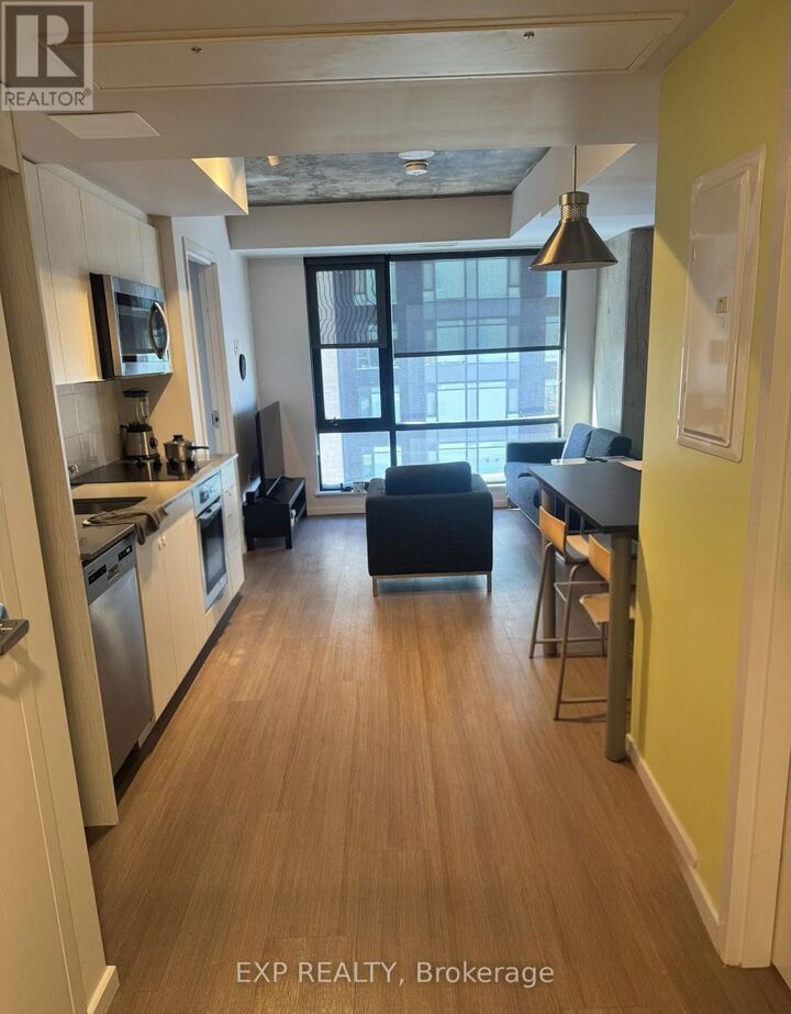 Property Photo: 105 Champagne Avenue South 1102 ON K1S 5E5