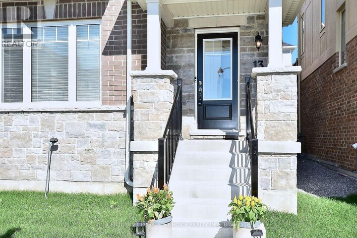 Property Photo: 13 Devineridge Avenue ON L1Z 0T1