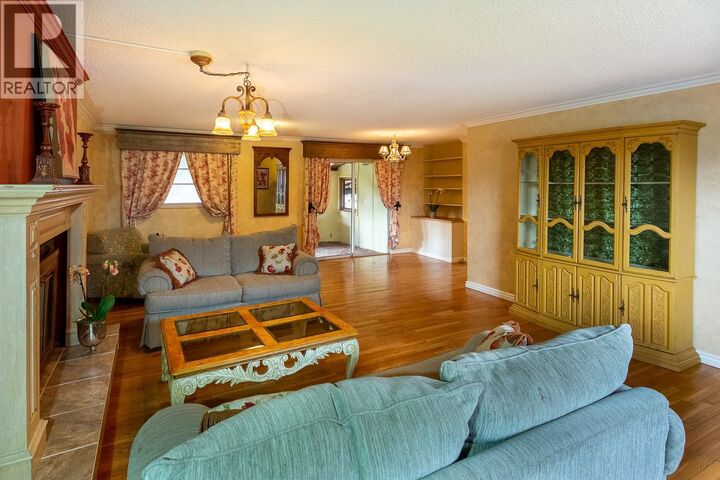 3606 Old Okanagan Highway — photo 1