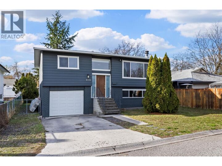 Property Photo: 909 Grenfell Court BC V1Y 8C5