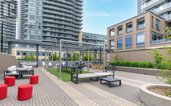 Property Photo:  52 Forest Manor Rd Road 1306  ON M2J 0E2 