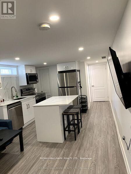 Property Photo:  255 Ashlar Road Bsmt  ON L4C 2W7 