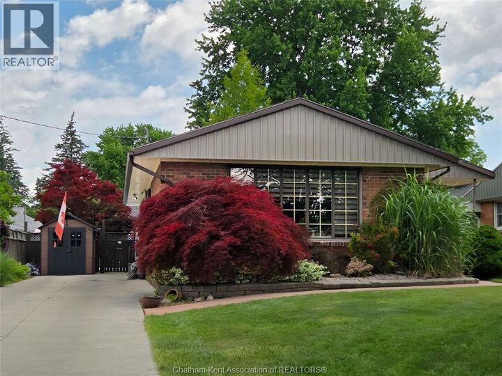 Property Photo: 211 Faubert Drive ON N7M 2Y6