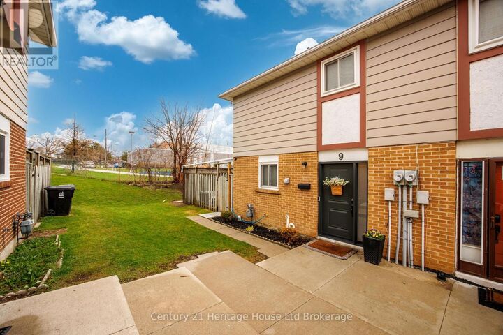 9 San Vito Way — photo 1