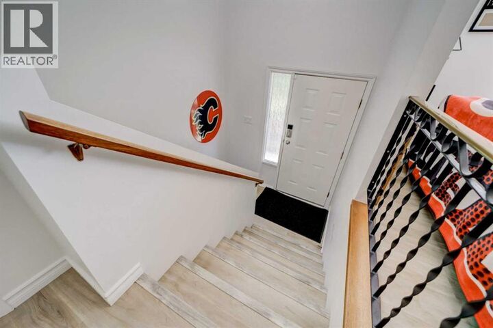 Property Photo: 1320 13 Street North AB T1H 2T9