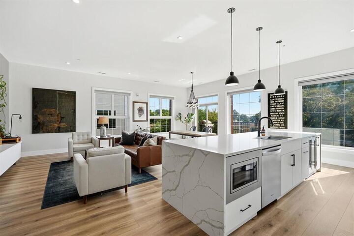 Property Photo:  958 McMillan Avenue  MB R3M 0V6 