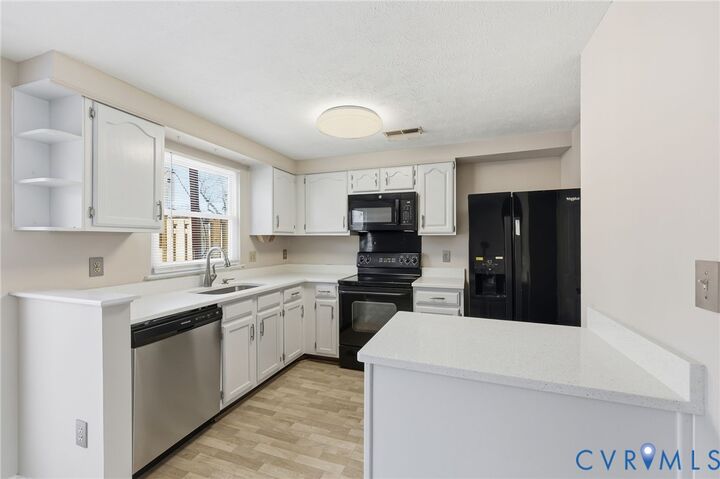 Property Photo:  8422 Shannon Green Court  VA 23228 