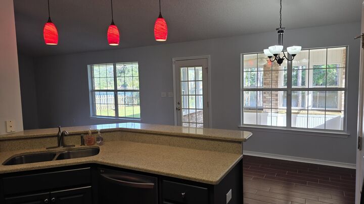Property Photo:  10020 Parker Lake Circle  FL 32566 