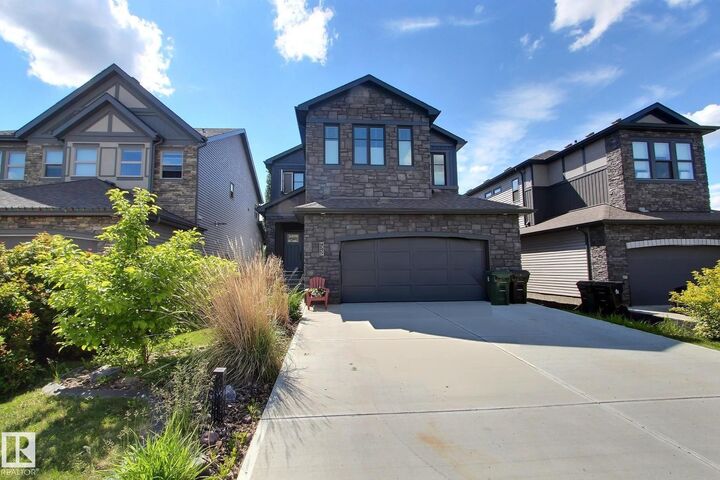 35 Garneau Gate — photo 1