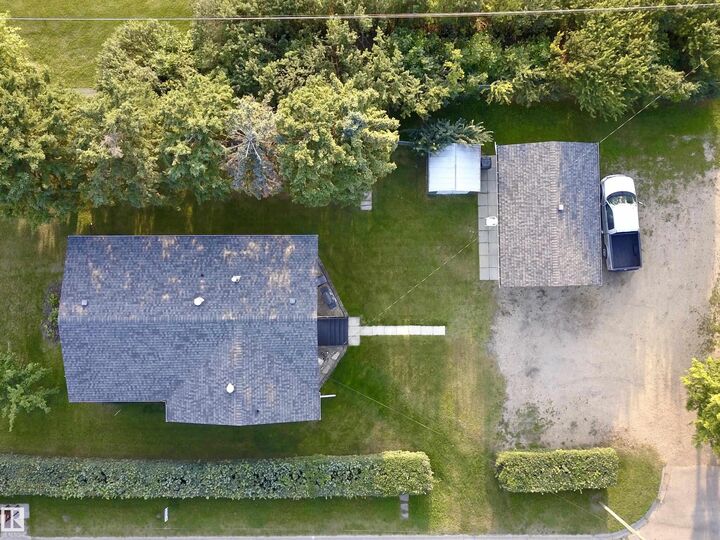Property Photo: 5530 46 Street AB T7N 1K6