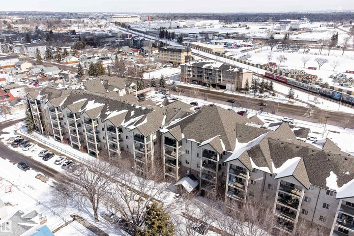 Property Photo:  11325 83 Street NW  AB T5B 4W5 