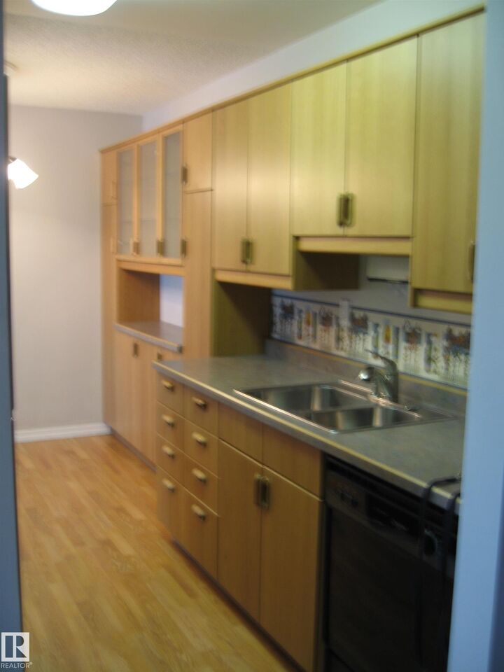 Property Photo: 5316 118 Avenue NW 314 AB T5W 1C4