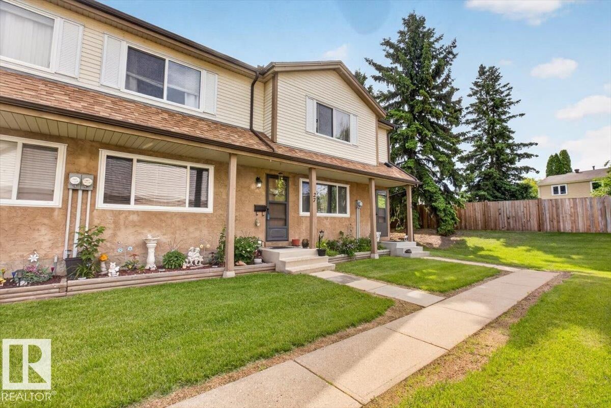 Property Photo:  27 Walden Park  AB T8N 3V6 