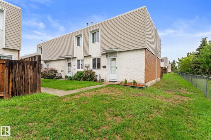 Property Photo: 111 Cornell Court NW AB T5C 3C3