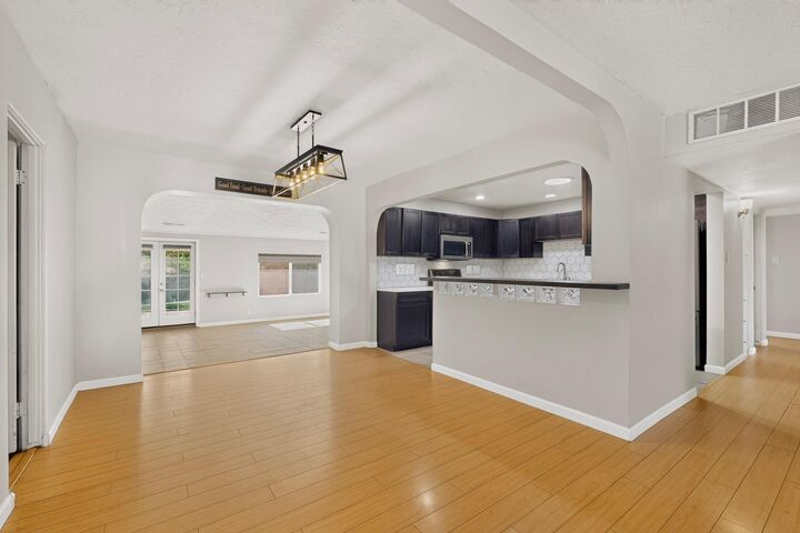 Property Photo:  2506 General Bradley Street NE  NM 87112 