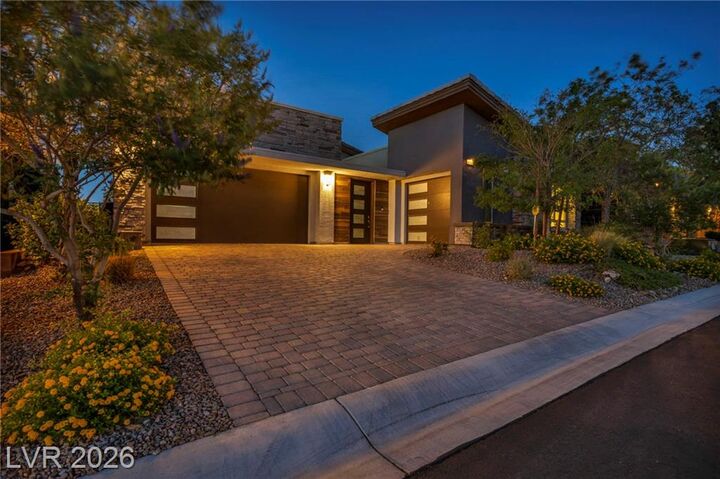 Property Photo: 6184 Willow Rock Street NV 89135