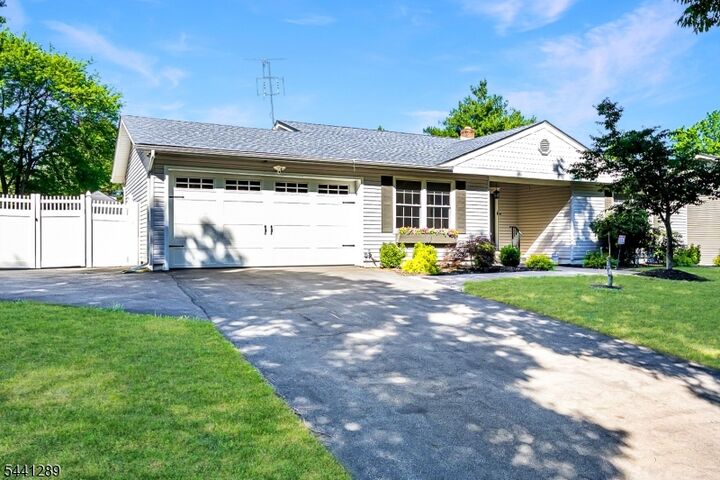 Property Photo:  6 Wood Lake Dr  NJ 08854 