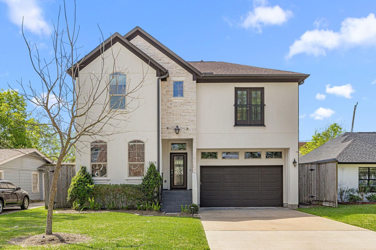 Property Photo: 5119 Locust Street TX 77401