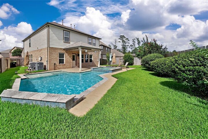 Property Photo: 2672 Magnolia Fair Way TX 77386