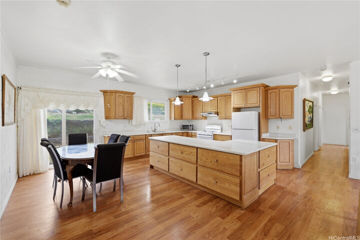 Property Photo: 86-116 Puhawai Road A HI 96792