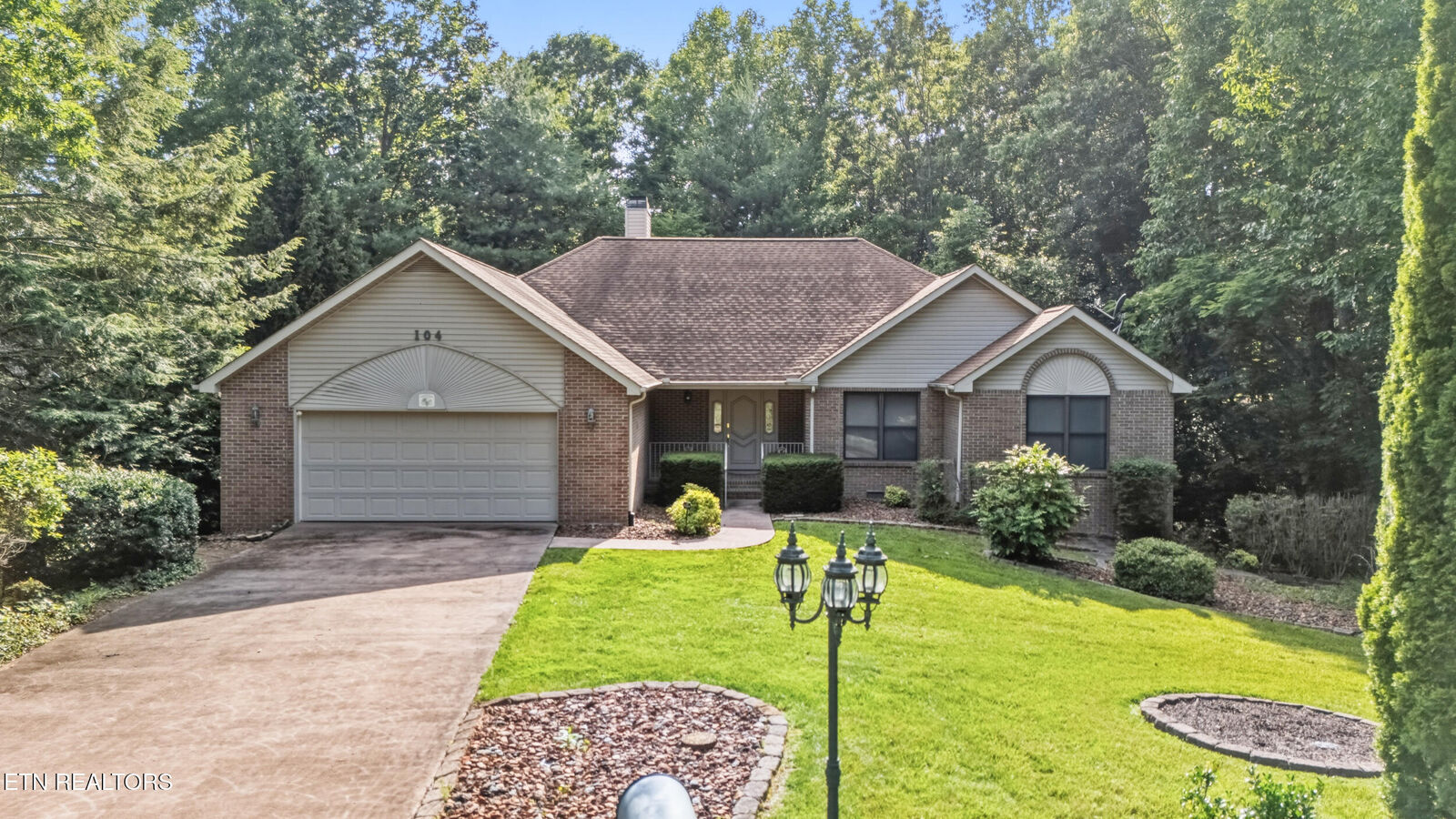 Property Photo:  104 Flossmoor Circle  TN 38558 