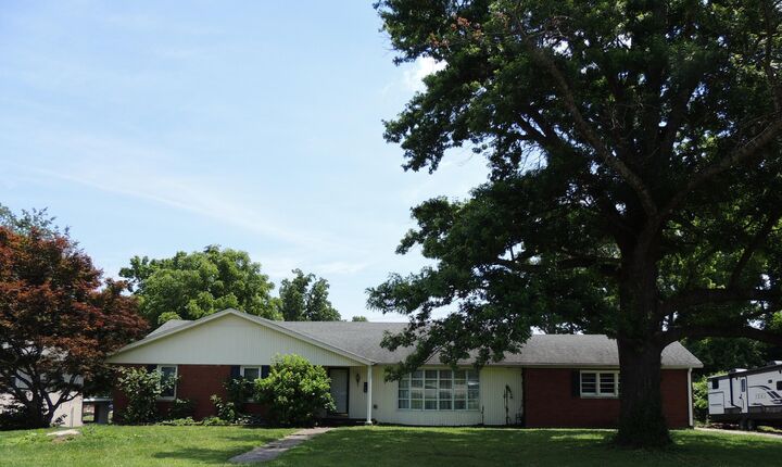 Property Photo: 145 Seminole Trail KY 40601