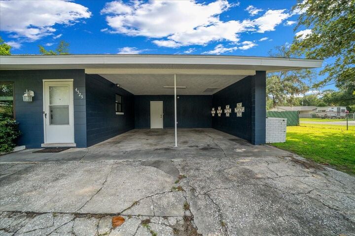 Property Photo:  4525 NE 9th Street  FL 34470 