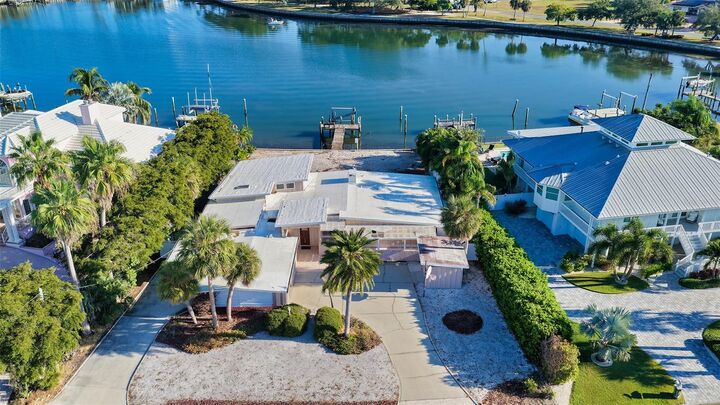 Property Photo:  355 S Shore Drive  FL 34234 