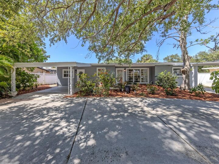 Property Photo:  814 Guild Drive  FL 34285 